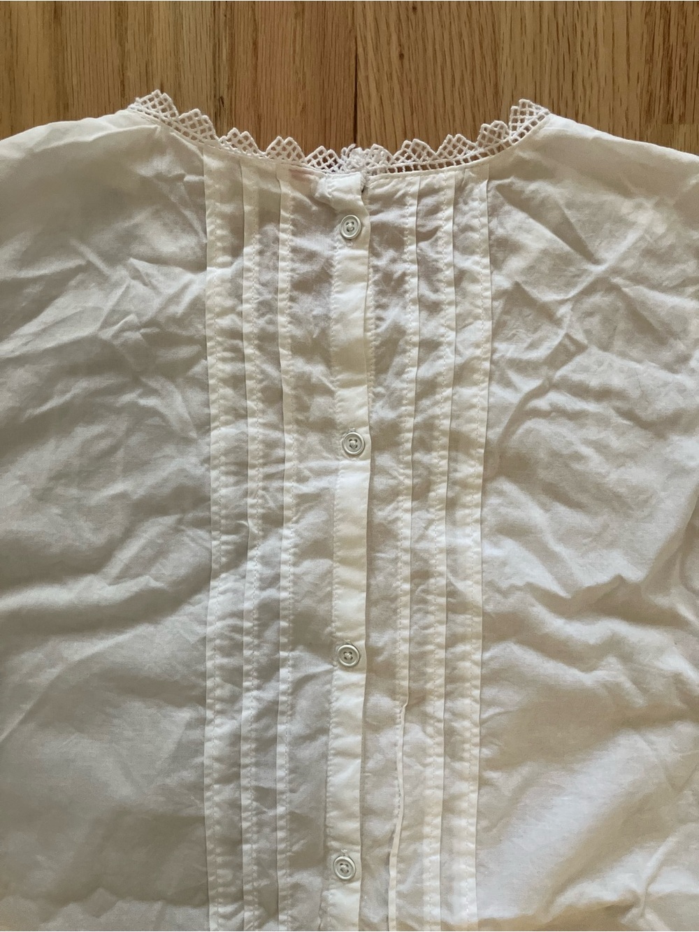 Levi's White Sleeveless Lace-Trim Blouse - Picture 5 of 8
